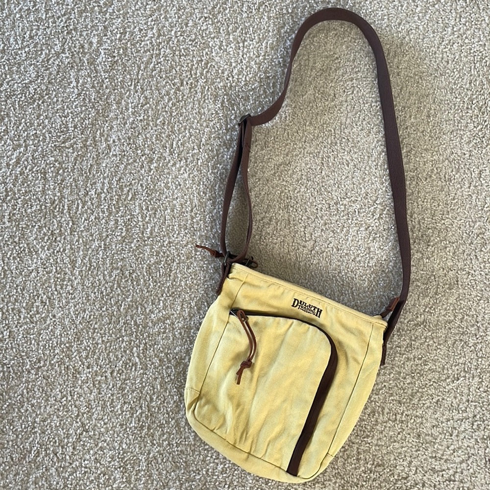 Duluth Trading Co canvas crossbody
